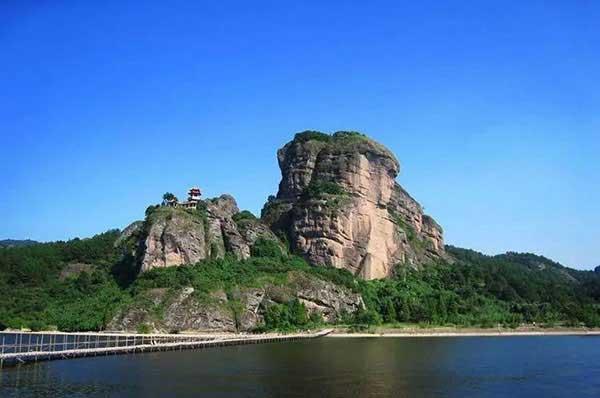 深圳白蟻防治：預(yù)防白蟻后，殘留的藥水會對人有毒嗎？